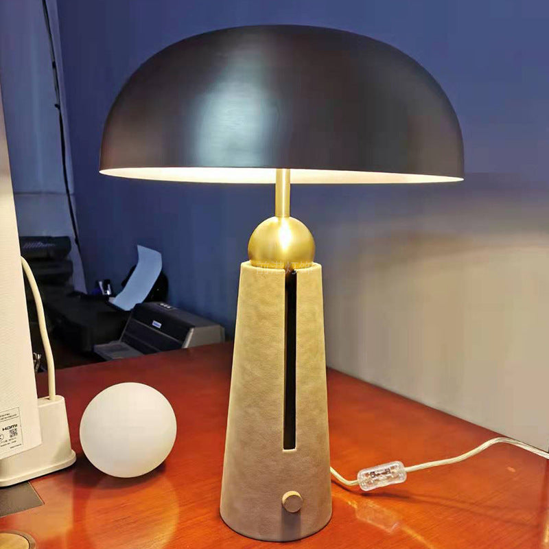 Atelier Saddle leather dome table lamp 5