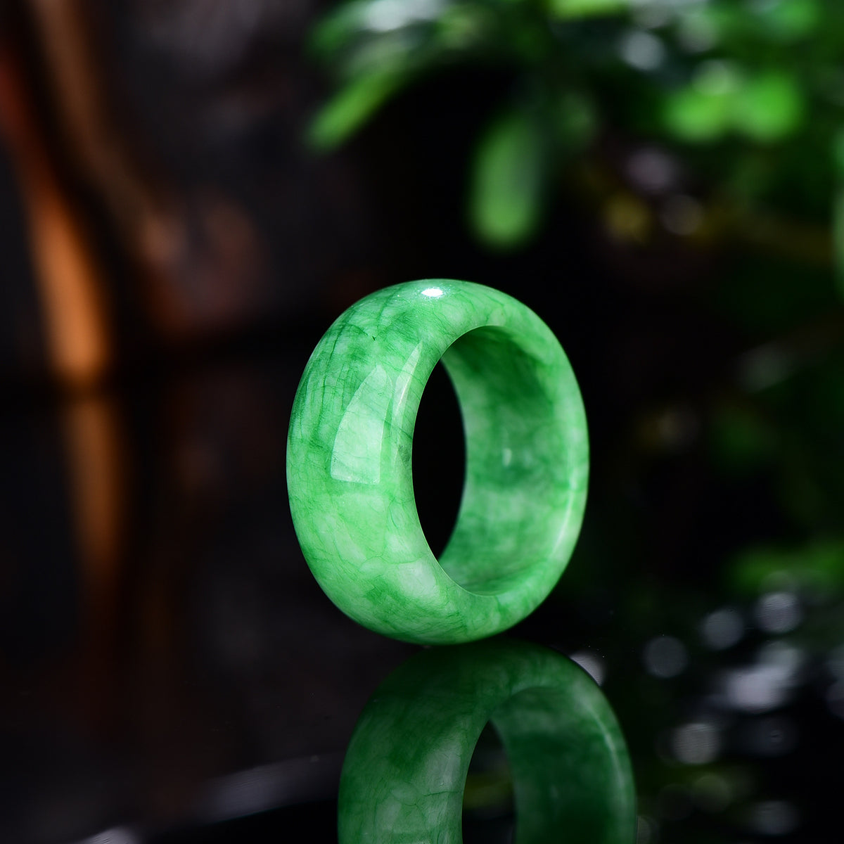 Full green jadeite band ring in vivid emerald green tone
