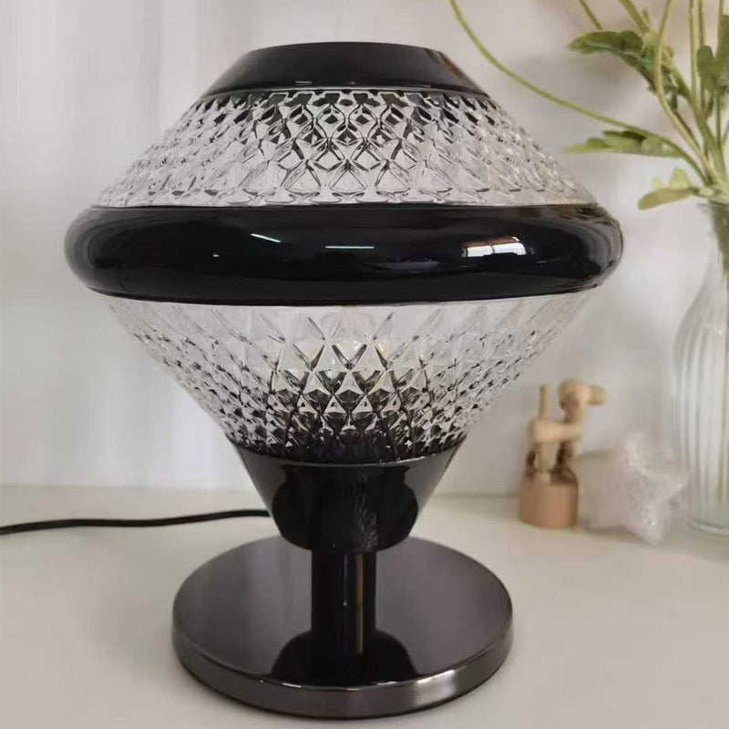 Noir Prism geometric diamond table lamp 5