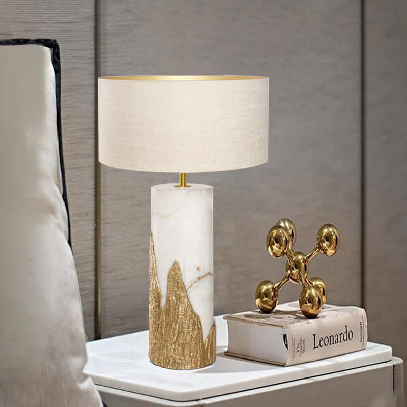 Gilded Mountain column table lamp 1