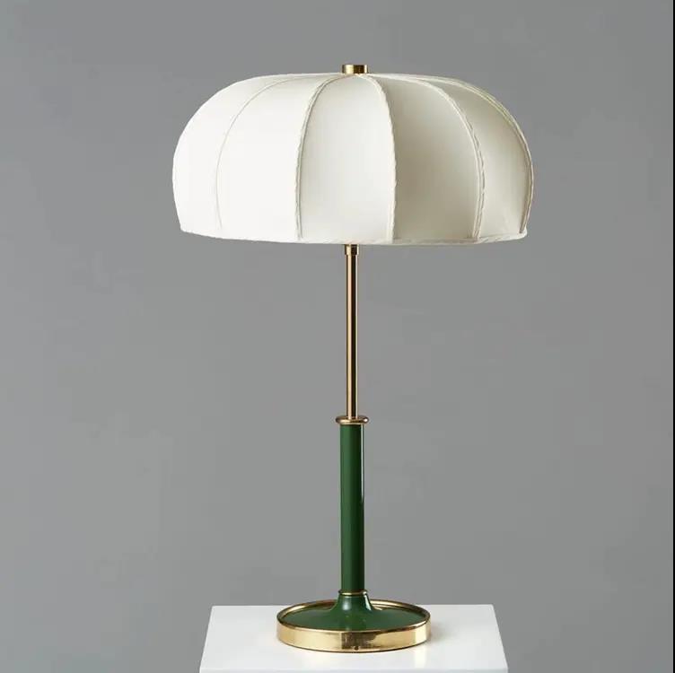 Green and white Bauhaus petal dome table lamp front view