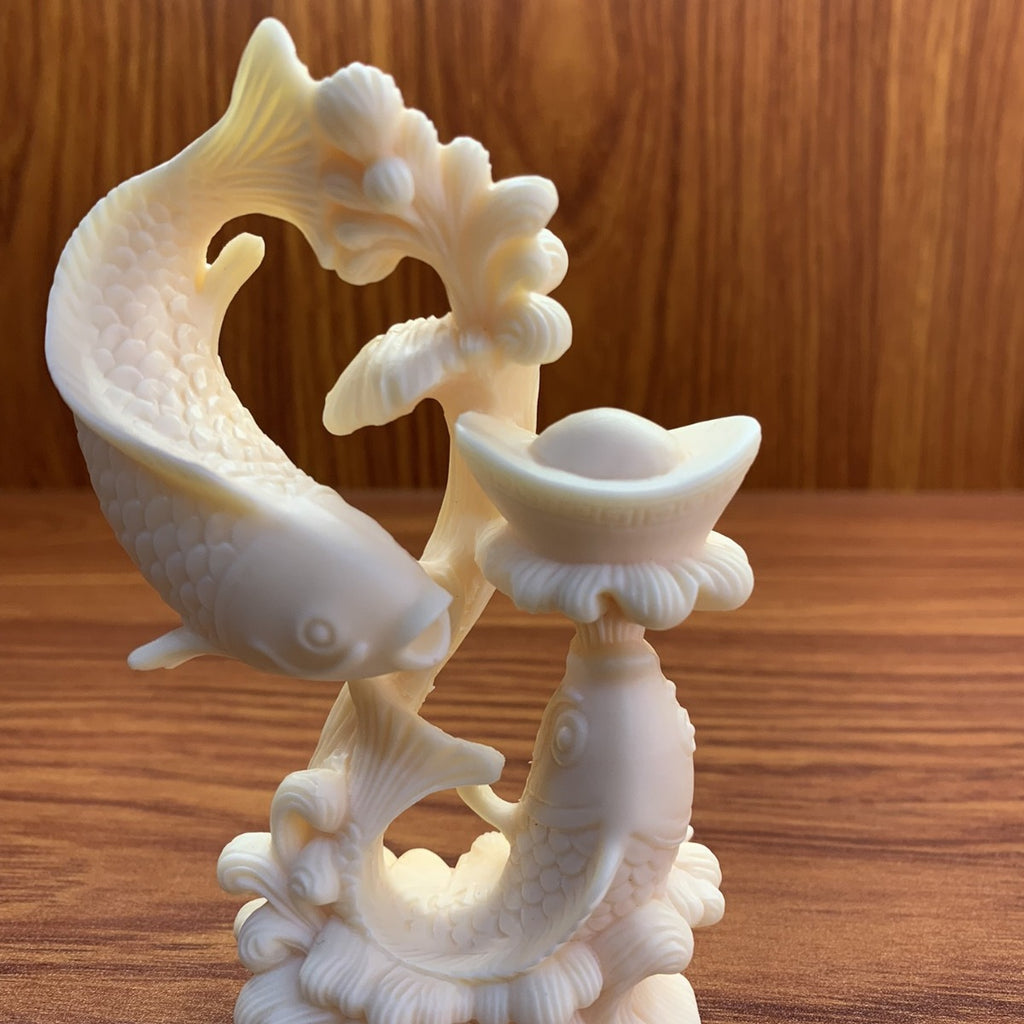 Front view of ivory nut twin-fish treasure decorative carving