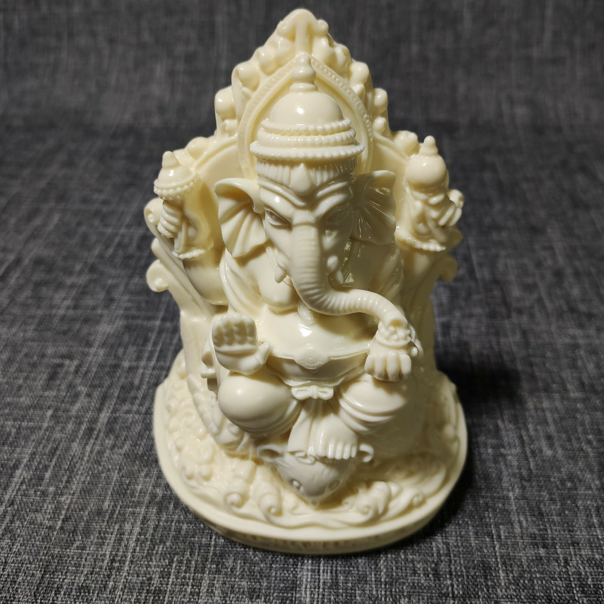 Natural ivory nut Ganesha decorative statue in creamy vegetable ivory tone