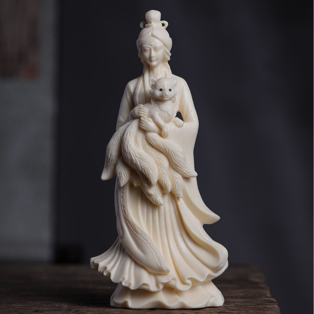 Nine-tail fox maiden ivory nut decorative figurine in natural botanical ivory material