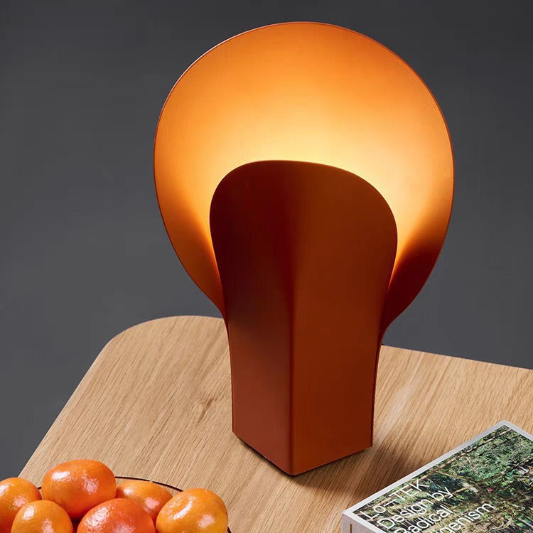 Petal Glow sculptural metal table lamp 1