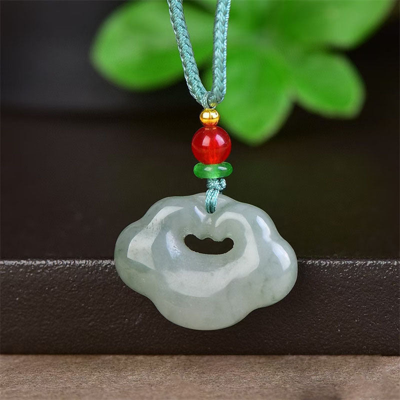 Large Tianshan Cui auspicious cloud Ruyi lock pendant