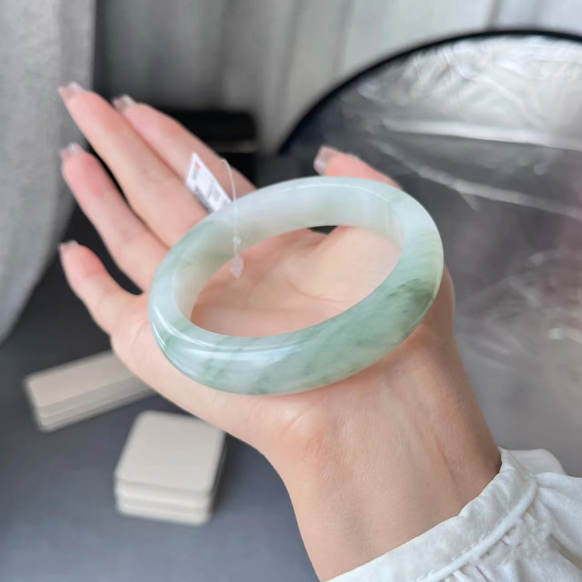 Certified natural Tianshan Xuecui quartzite bangle in pale snow green