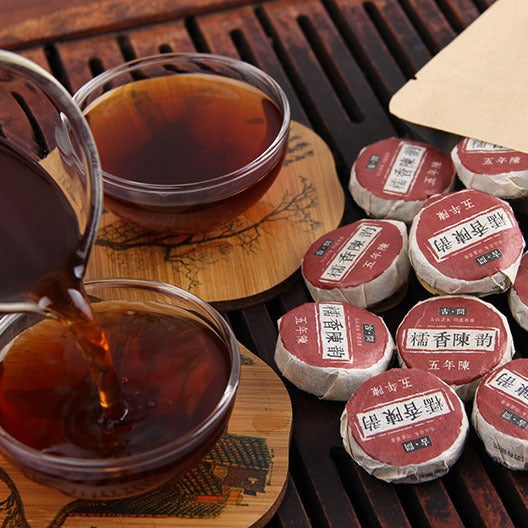Five-Year Aged Sticky Rice Aroma ripe Pu-erh brewed tea and mini cakes
