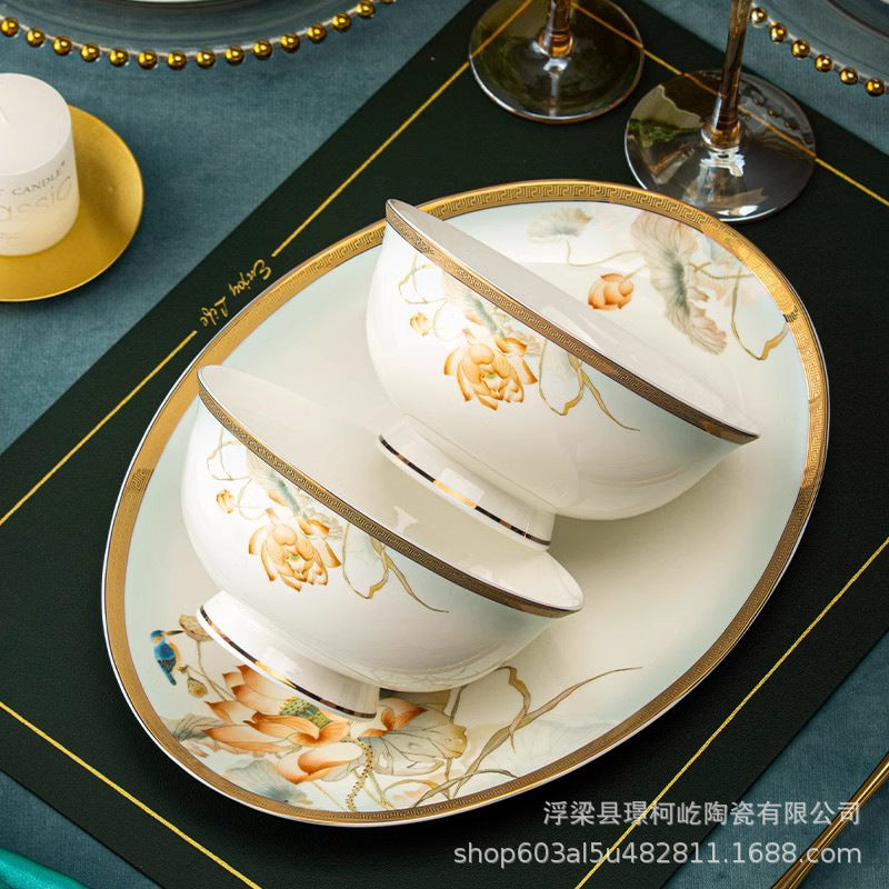 Furong Xuan bone china bowls and plates with warm floral decoration and gold trim
