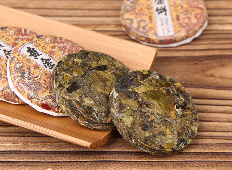 Golden Leaf raw Pu-erh mini cakes for one-cake-per-brew tea sessions