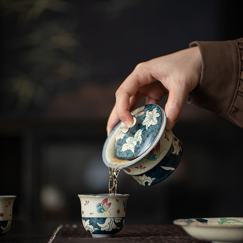 Flint Red Blue & White Butterfly & Lily Sancai Gaiwan - 160ml