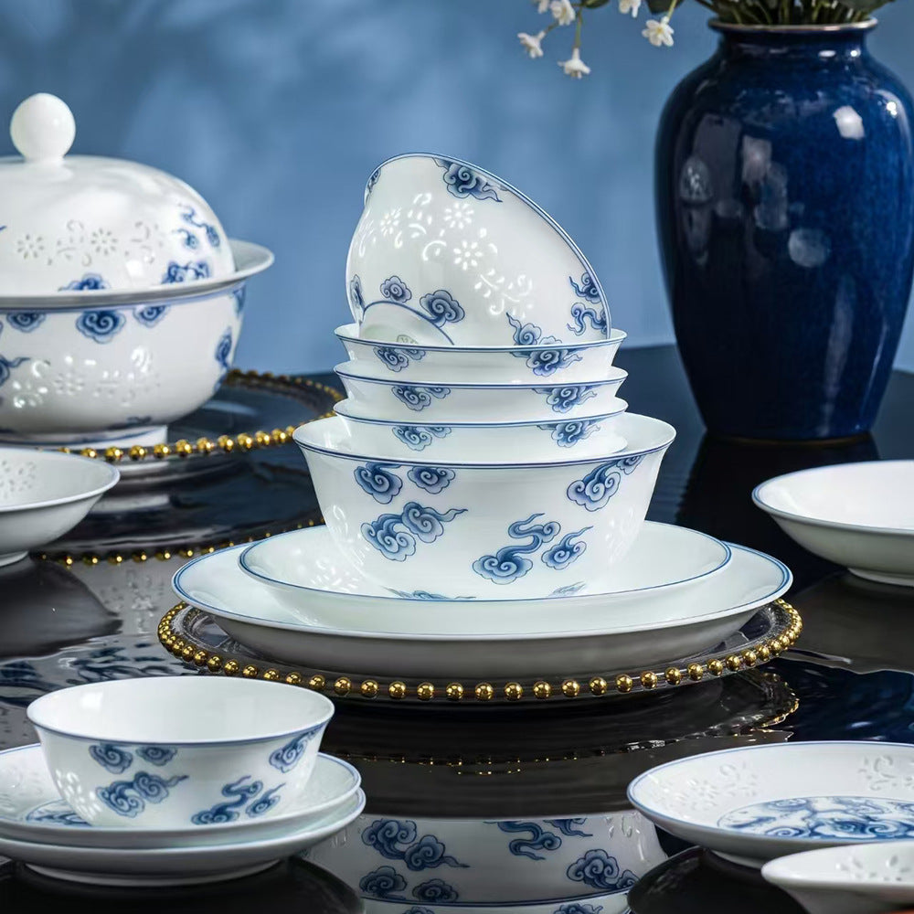 Linglong Xiangyun blue and white porcelain 68-piece gift set display