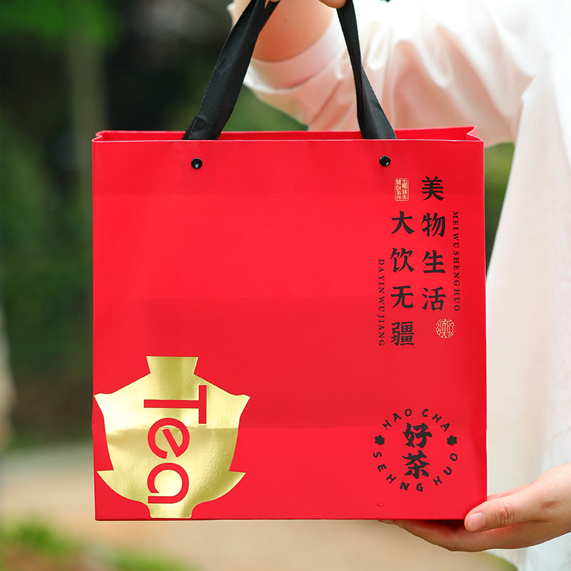 Longjing green tea and porcelain gaiwan premium gift box