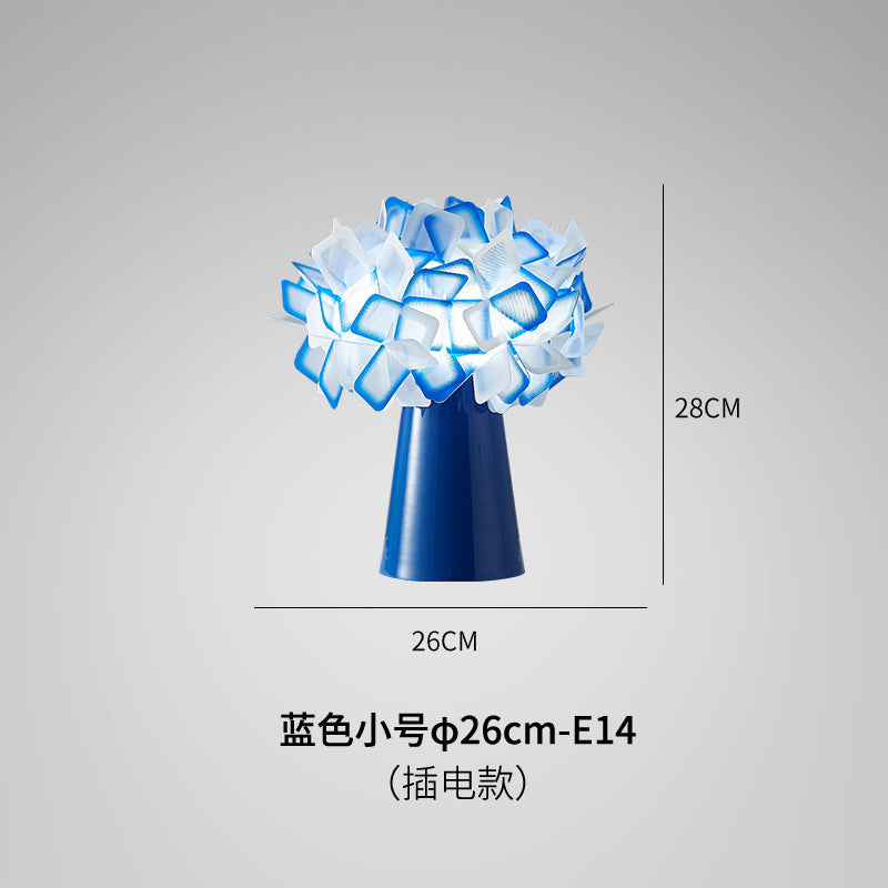 Blue small petal flower table lamp, 26 cm wide and 28 cm high, plug-in version