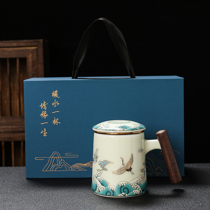 Immortal Crane Porcelain Tea Infuser Mug with Lid - 380ml
