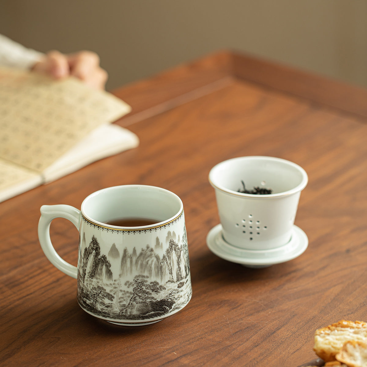 Authentic Antique Glaze Ink Rhyme Landscape Baichuan Master Teacup - 320ml Office Mug
