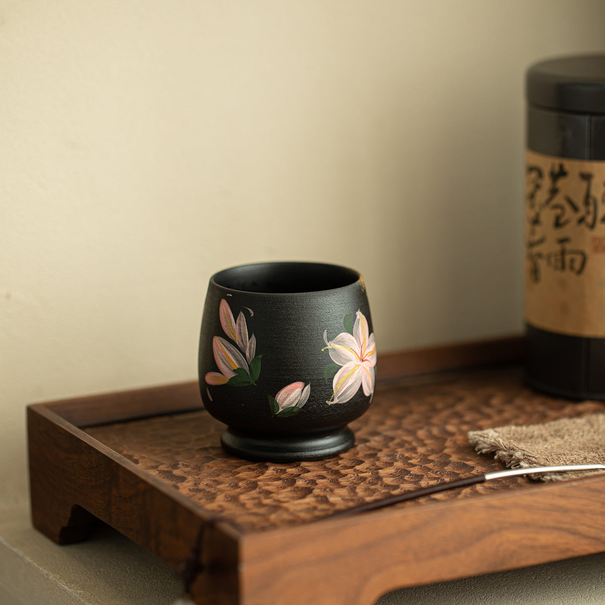 Authentic Black Pottery Ink Lily 24K Gilded Dragon Egg Master Teacup - 85ml Gongfu Tasting Cup