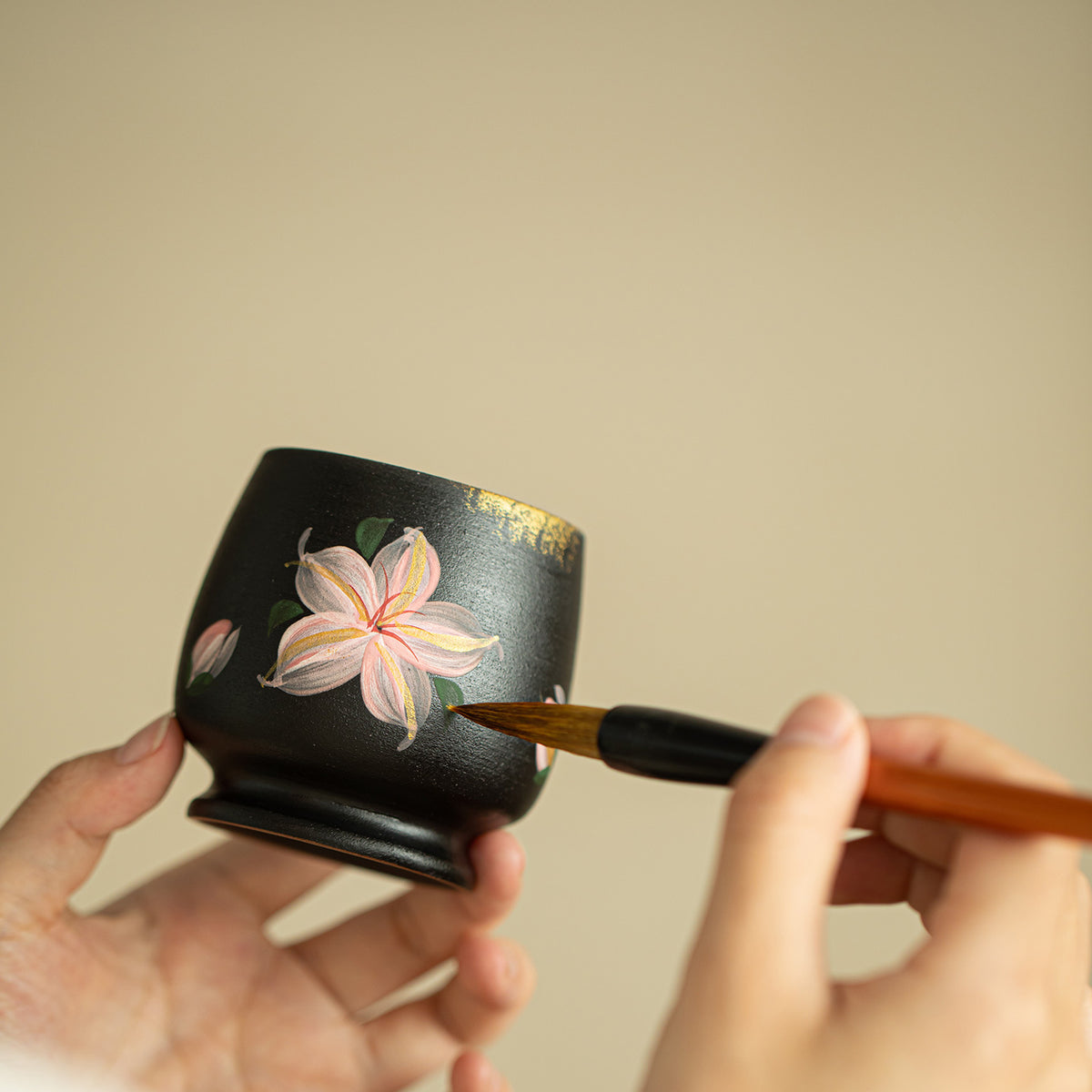 Authentic Black Pottery Ink Lily 24K Gilded Dragon Egg Master Teacup - 85ml Gongfu Tasting Cup