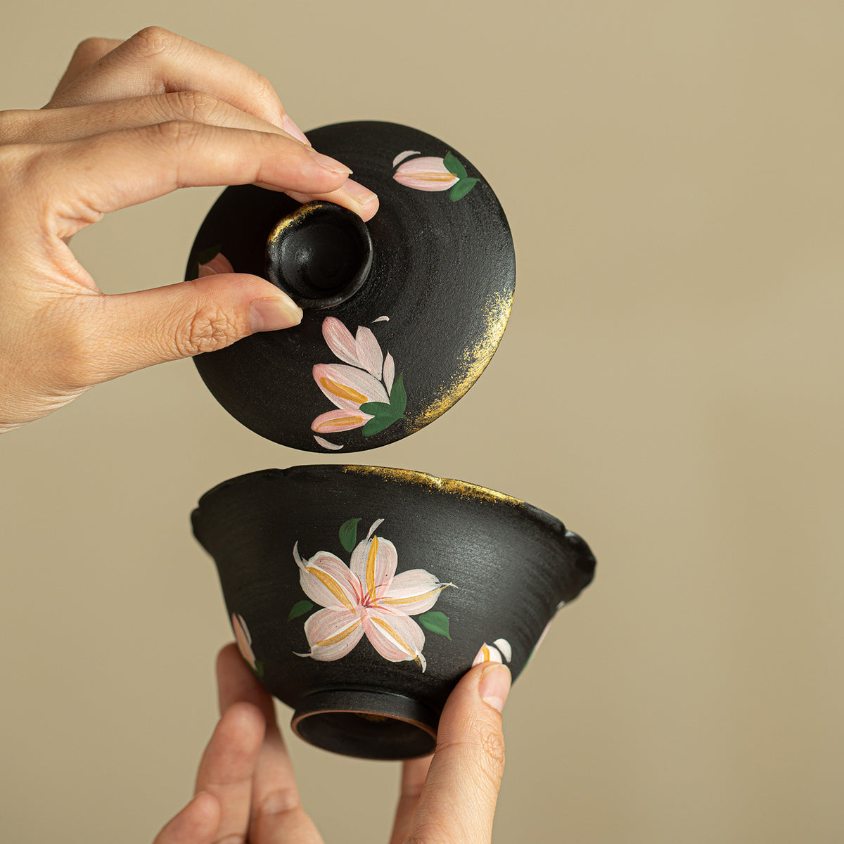 Authentic Black Pottery Pure Hand-Painted Ink Lily Gilded San Cai Gaiwan - 160ml Tea Bowl