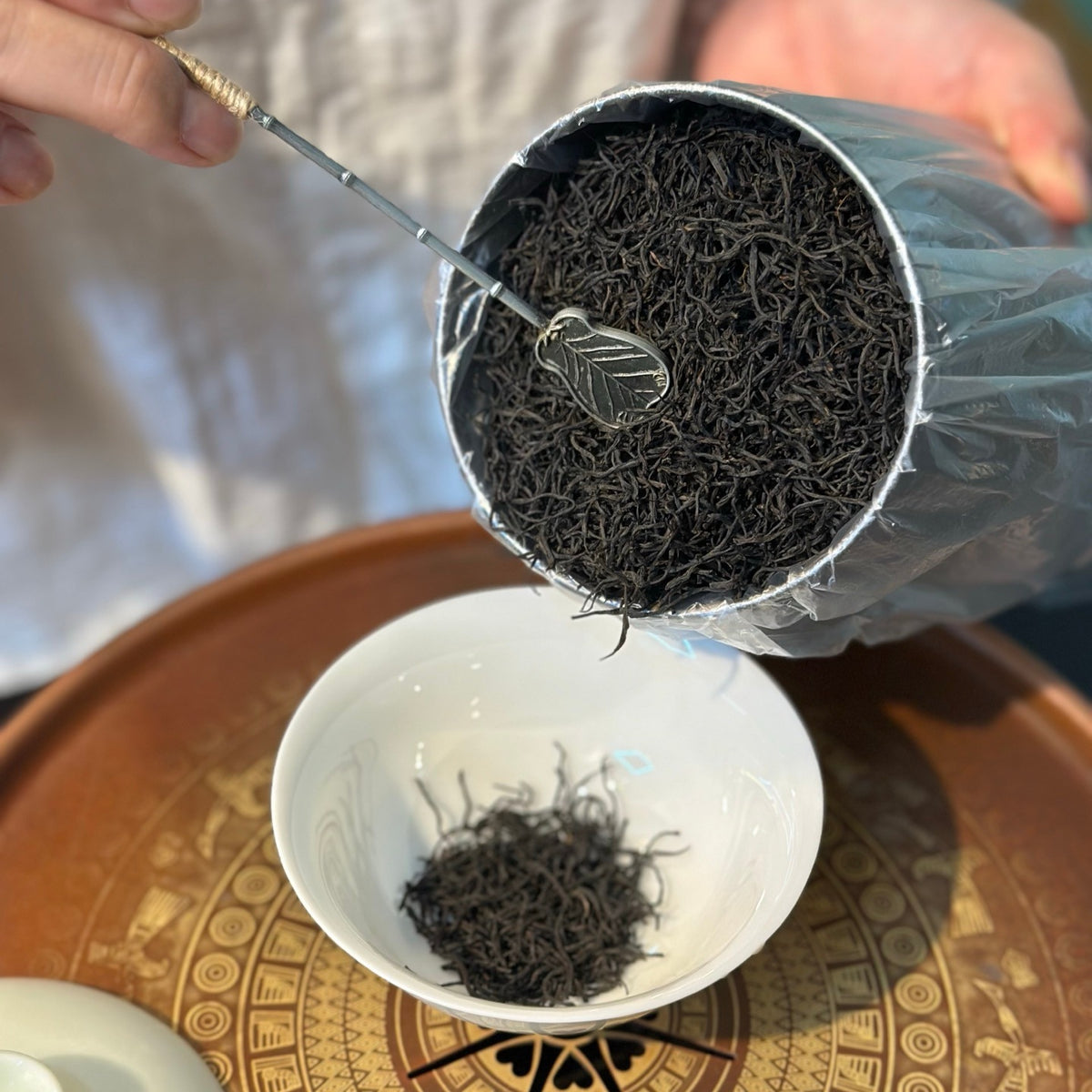 Twin tins inside Zheng Shan Xiao Zhong black tea gift box