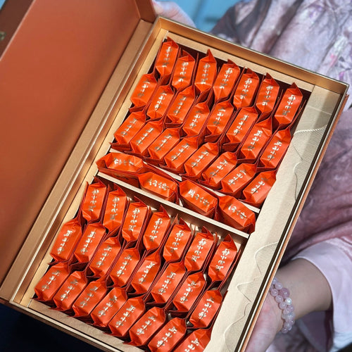 Individually wrapped Zheng Shan Xiao Zhong black tea gift box